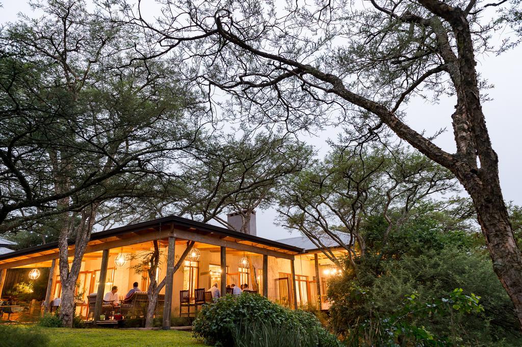 Hilton Bush Lodge & Function Venue Bagian luar foto